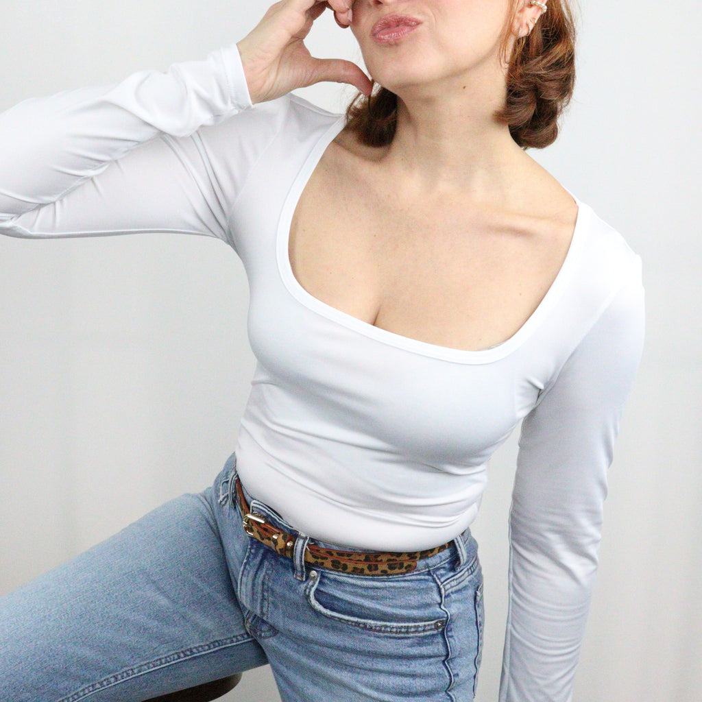 Long sleeve scoop neck shirt